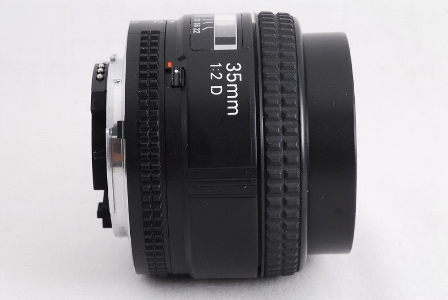 Nikon 35 mm f2 D lens barrel 2