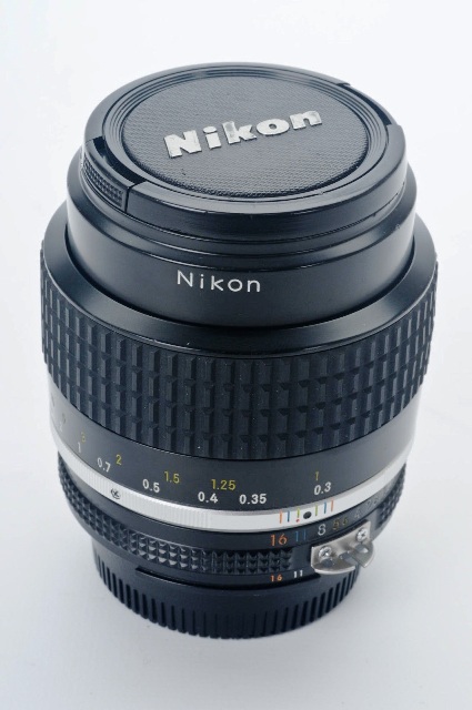 Nikkor 35mm f1.4 lens main 2
