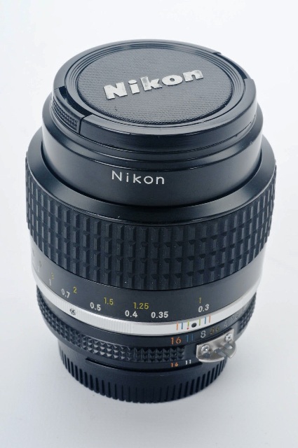 NIKKOR Nikon 35 mm f/1.4 AI-S Lens - review