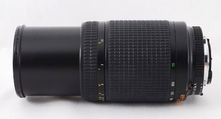 Nikkor-Nikon-70-300mm-f4-5d-ed-lens-barrel-extended